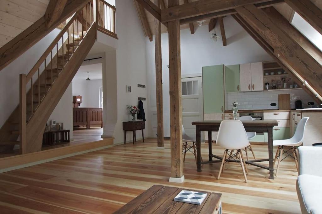 Stilvolles Hide Away In Berlin Naehe Apartment Rudnitz